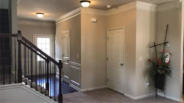 Lawrenceville, GA 30043,817 Pine LN