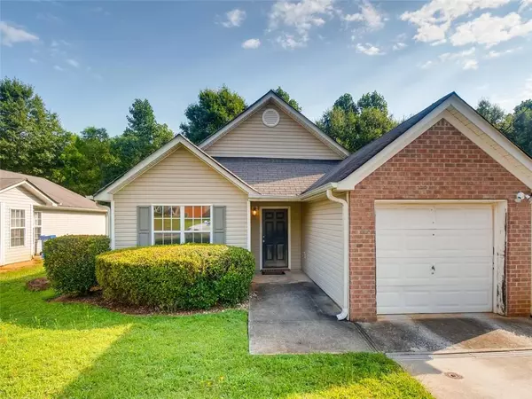 7052 Mahonia PL, Lithonia, GA 30038