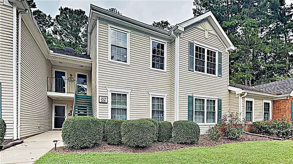 206 Ridgelake CIR, Peachtree City, GA 30269