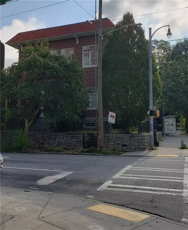 Atlanta, GA 30306,1074 Ponce De Leon AVE NE