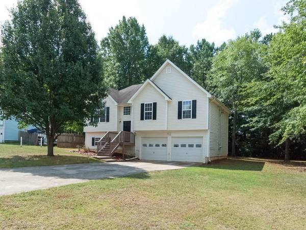 304 Lacy CT, Villa Rica, GA 30180