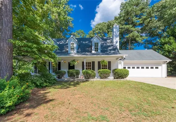 Sugar Hill, GA 30518,5811 Swan WALK