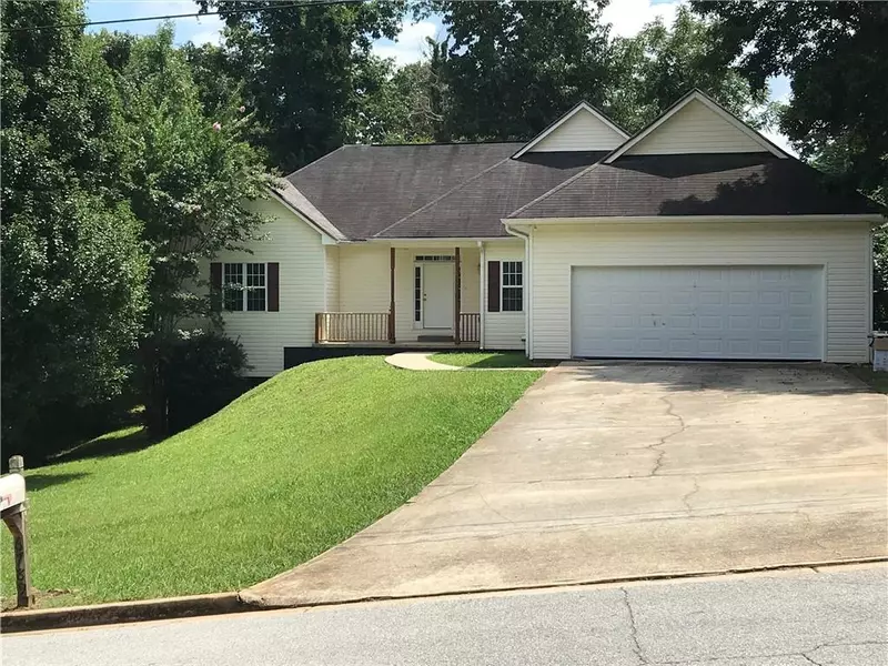 6689 Jojanne LN, Lithonia, GA 30038