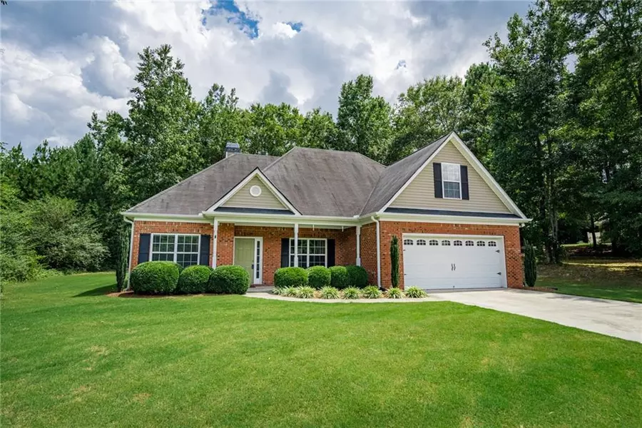 20 Maple Leaf DR, Oxford, GA 30054