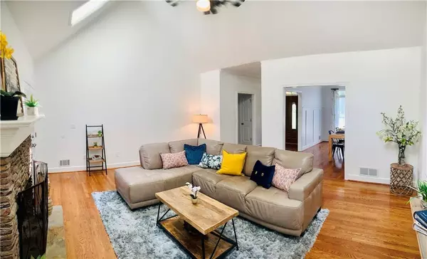 Suwanee, GA 30024,285 Falcon Creek DR