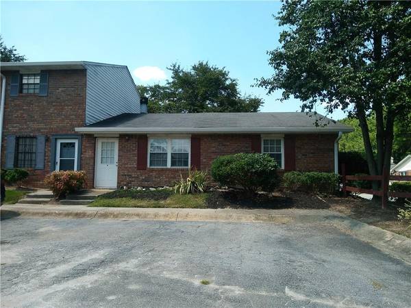 6354 Shannon Pkwy #26D, Union City, GA 30291