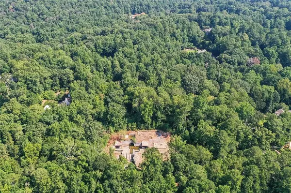 1501 Whitewater Creek RD NW, Atlanta, GA 30327