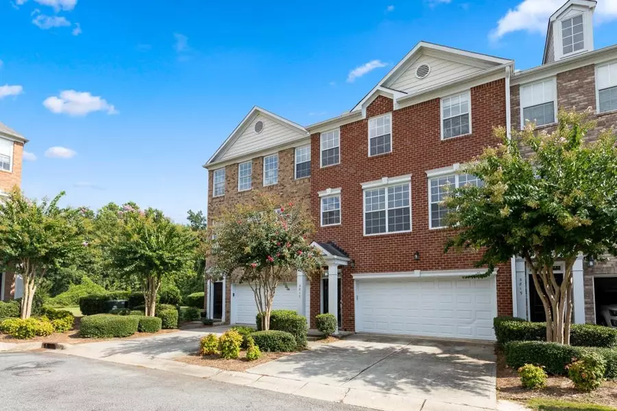 3817 Chattahoochee Summit DR, Atlanta, GA 30339