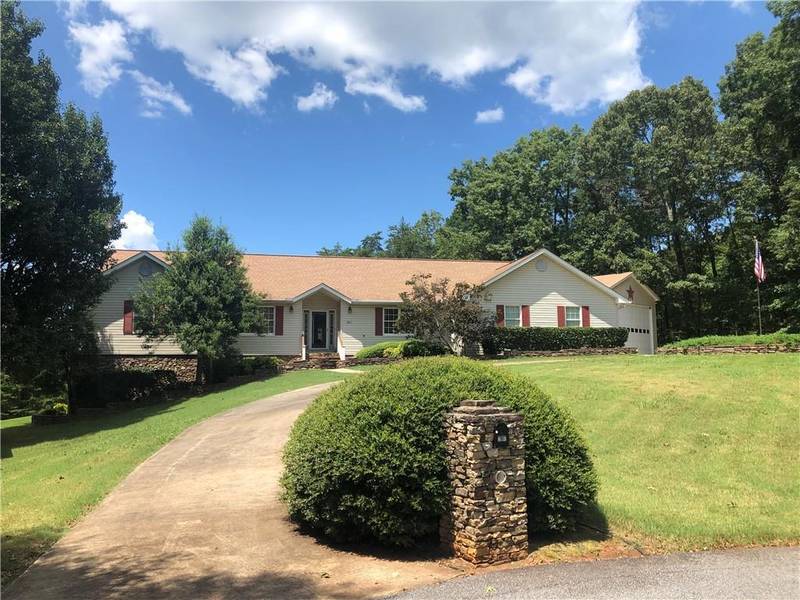 201 Golden Autumn DR, Dahlonega, GA 30533