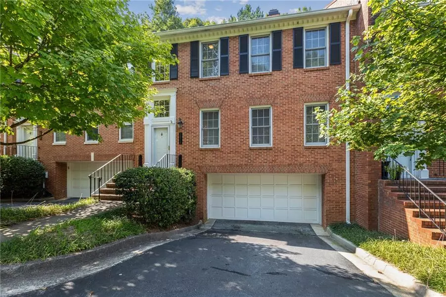 3818 Savannah SQ W, Atlanta, GA 30340