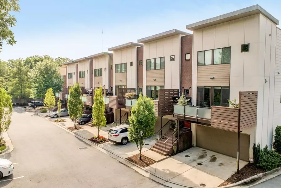 1309 Axis CIR NE, Atlanta, GA 30307