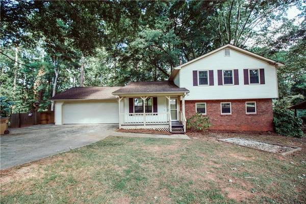 121 Wildwood RD, Stockbridge, GA 30281