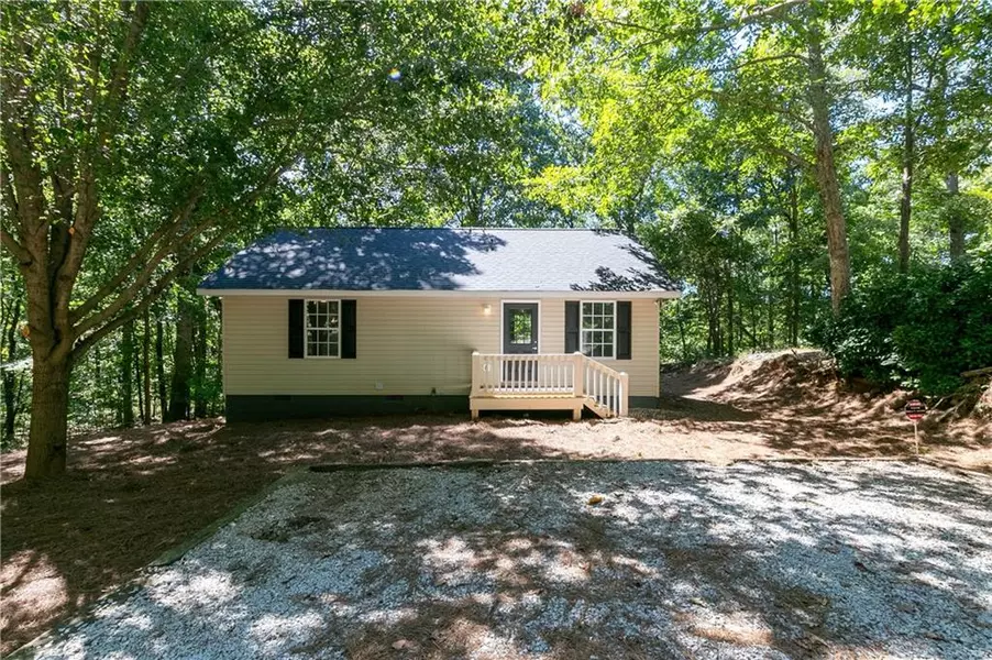 26 Chief LN, Hartwell, GA 30643