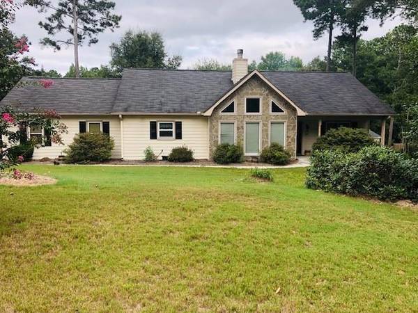 2240 Huntington DR, Loganville, GA 30052