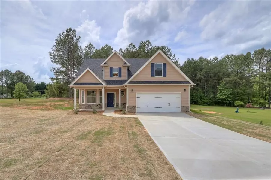 1102 Meadow Creek CT, Loganville, GA 30052