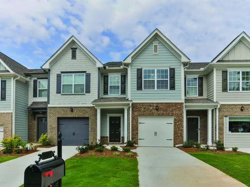 93 Chastain CIR, Newnan, GA 30263