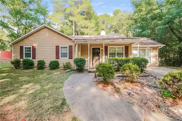 36 Yeager CT, Newnan, GA 30265