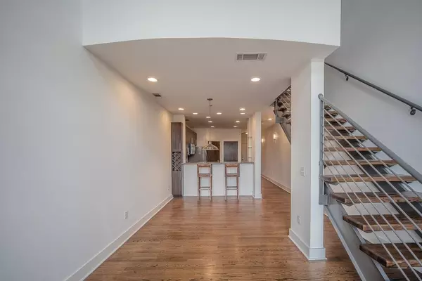 Atlanta, GA 30307,1253 Caroline ST NE #228