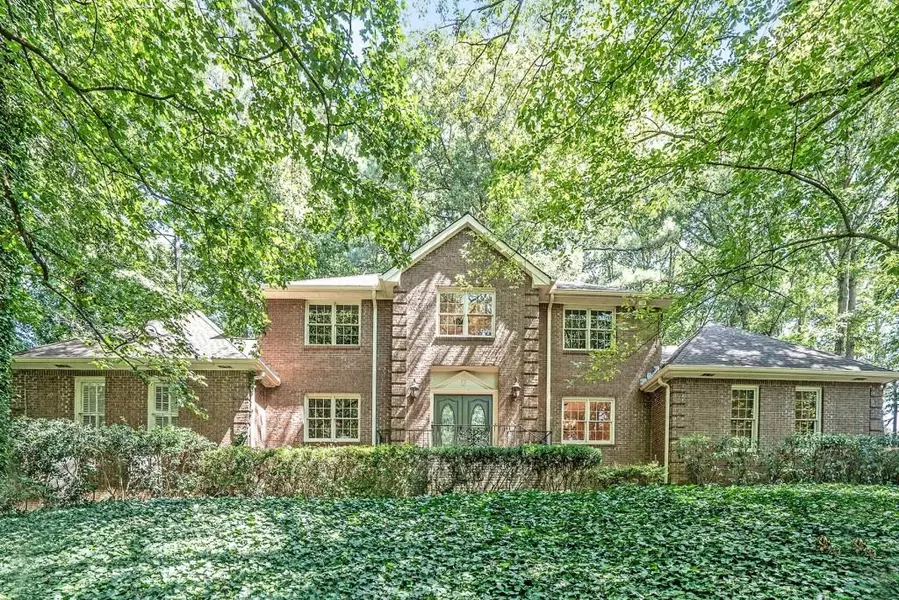 230 Huntcliff TER, Sandy Springs, GA 30350