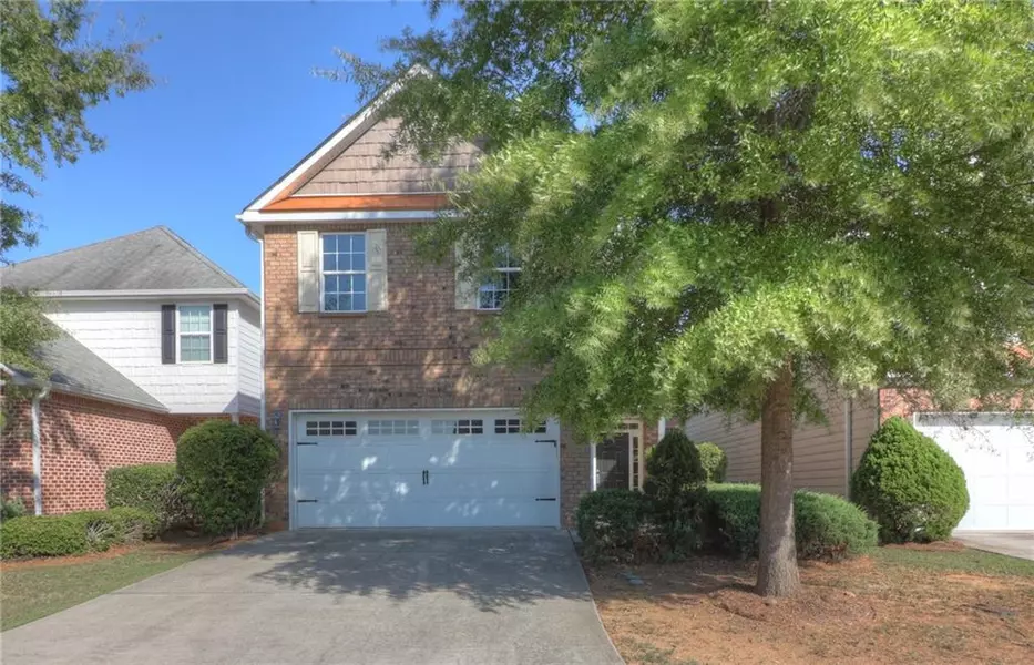 324 Clover Brook DR, Locust Grove, GA 30248