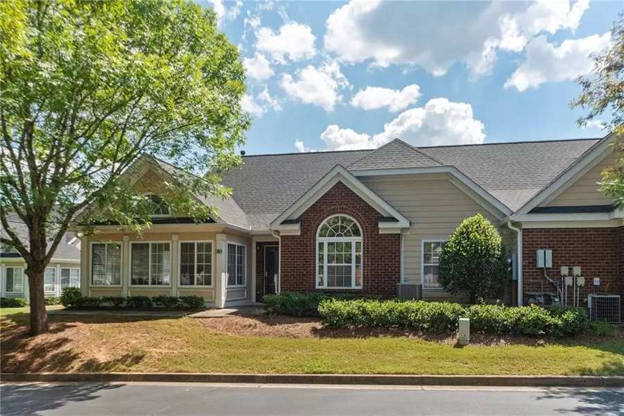 2501 Village LN, Roswell, GA 30075