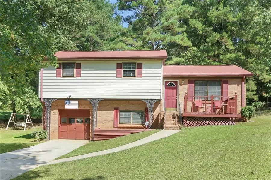 2203 Chestnut Log WAY, Lithia Springs, GA 30122