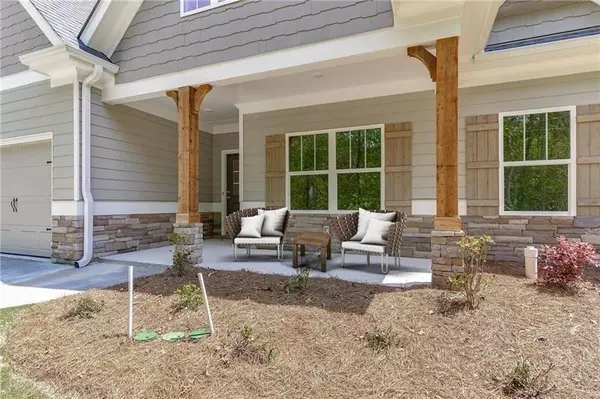 Waleska, GA 30183,106 Bear DR