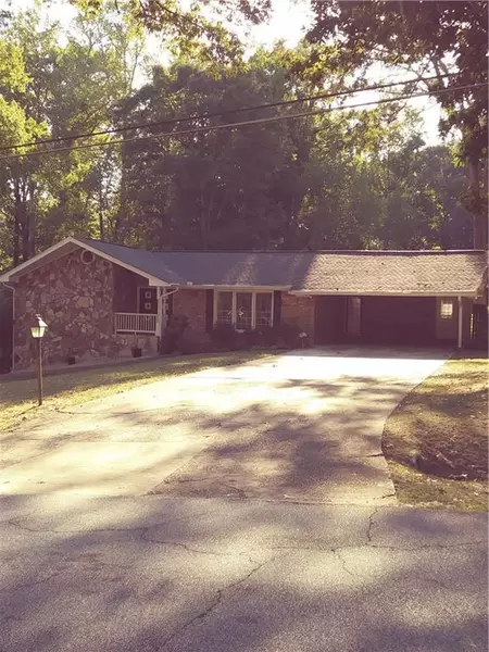 855 Sinyard RD, Lithia Springs, GA 30122