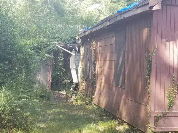 Decatur, GA 30032,2848 Mcafee RD