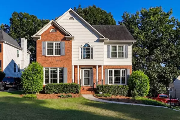 40 Grove PL, Suwanee, GA 30024