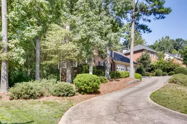 Marietta, GA 30062,2131 Lamplight DR