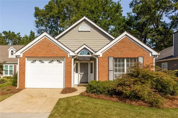 207 Dennis DR, Alpharetta, GA 30009