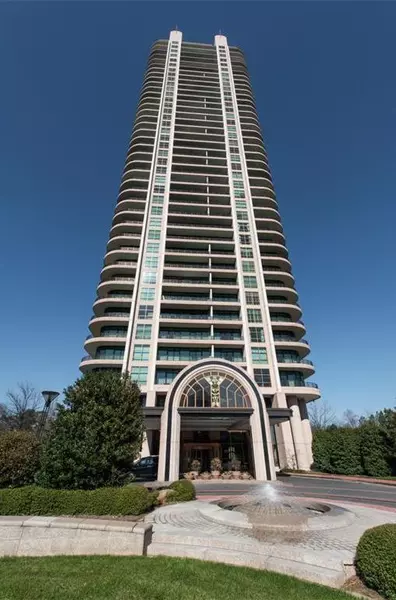 750 Park Avenue #12E, Atlanta, GA 30326