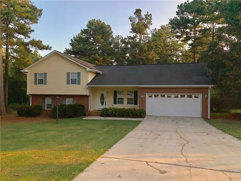 1390 Eagles Nest CIR, Carrollton, GA 30116