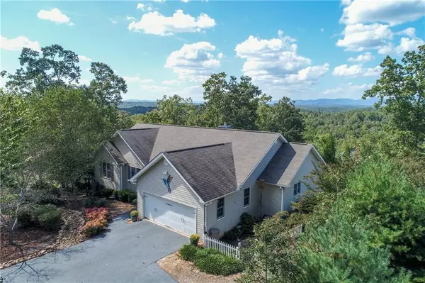 182 Brookwoods LN, Dahlonega, GA 30533