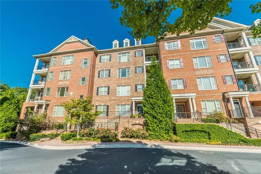 2300 Peachford RD #3210, Dunwoody, GA 30338