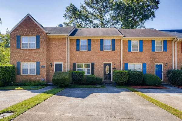 1040 Westfield TRCE SE, Smyrna, GA 30082