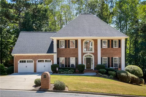 320 Rossiter RDG, Alpharetta, GA 30022