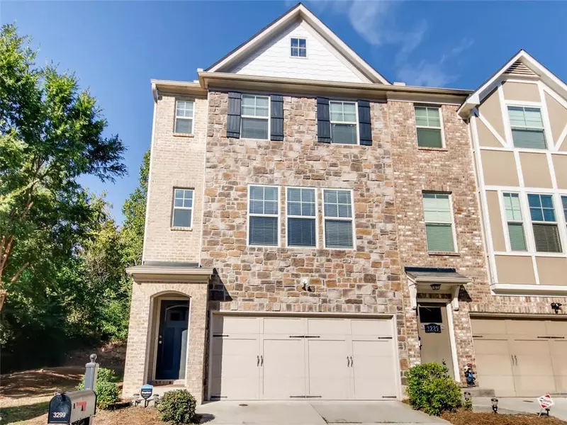 3299 Hallmark LN, Buford, GA 30519