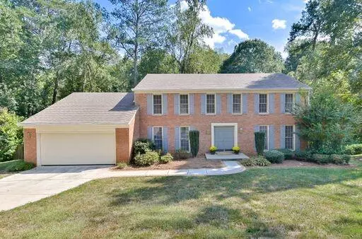 223 Lamplighter LN SE, Marietta, GA 30067