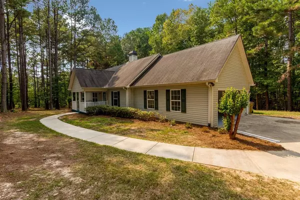 Newnan, GA 30263,264 Lamar Smith DR