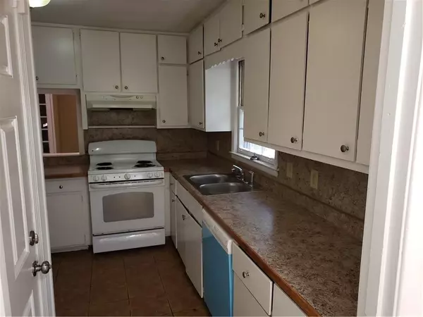 Stone Mountain, GA 30088,4919 Oakside DR