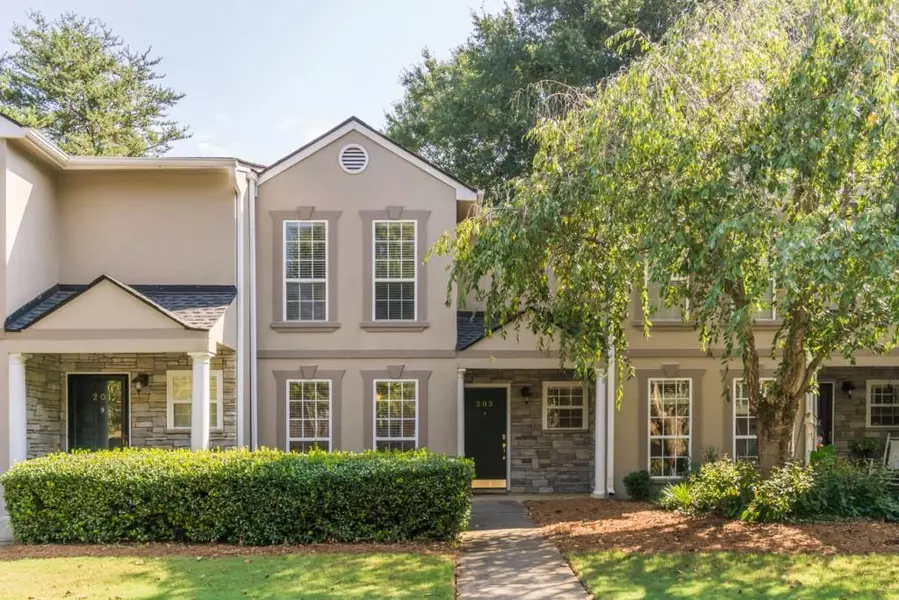 202 Masons Creek CIR #202, Sandy Springs, GA 30350