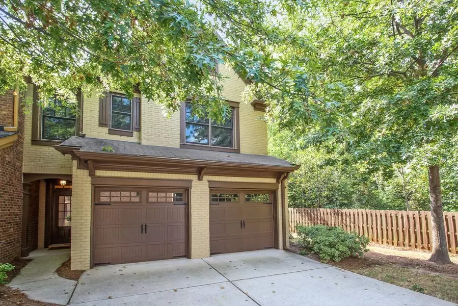 4942 Berkeley Oak CIR, Peachtree Corners, GA 30092