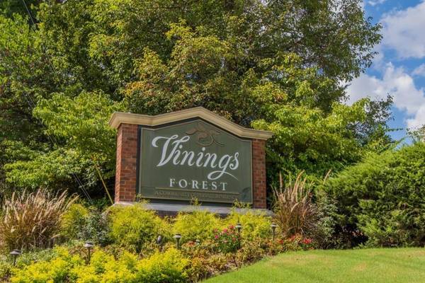 208 Vinings Forest CIR SE, Smyrna, GA 30080