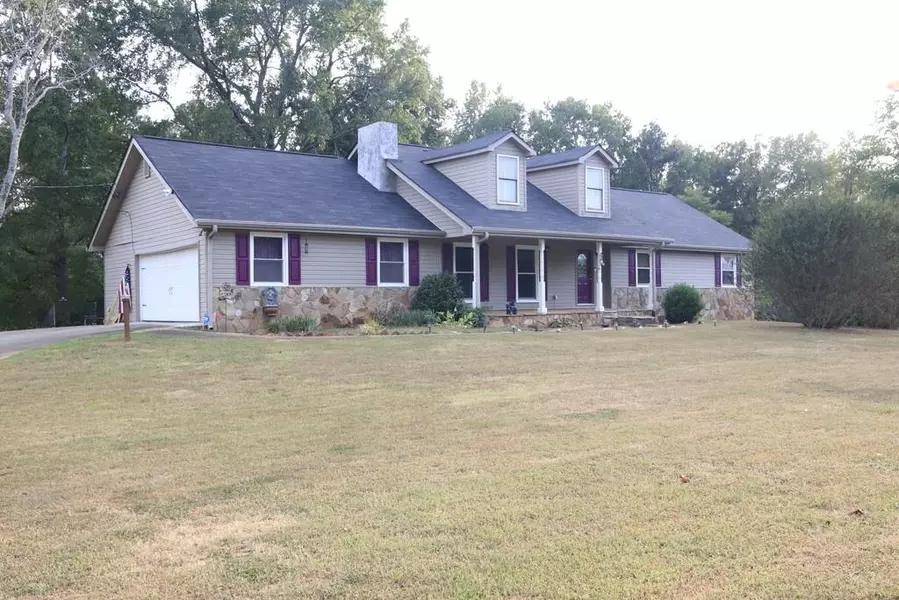 1906 Walker RD SW, Conyers, GA 30094