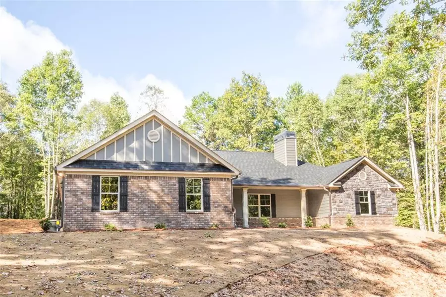 872 Oconee LN, Commerce, GA 30529