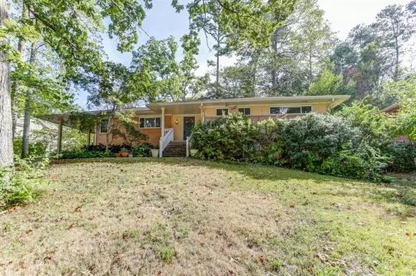 Atlanta, GA 30329,1381 Carolyn DR NE