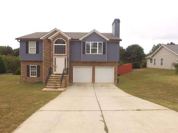 4799 Camelot DR, Douglasville, GA 30135