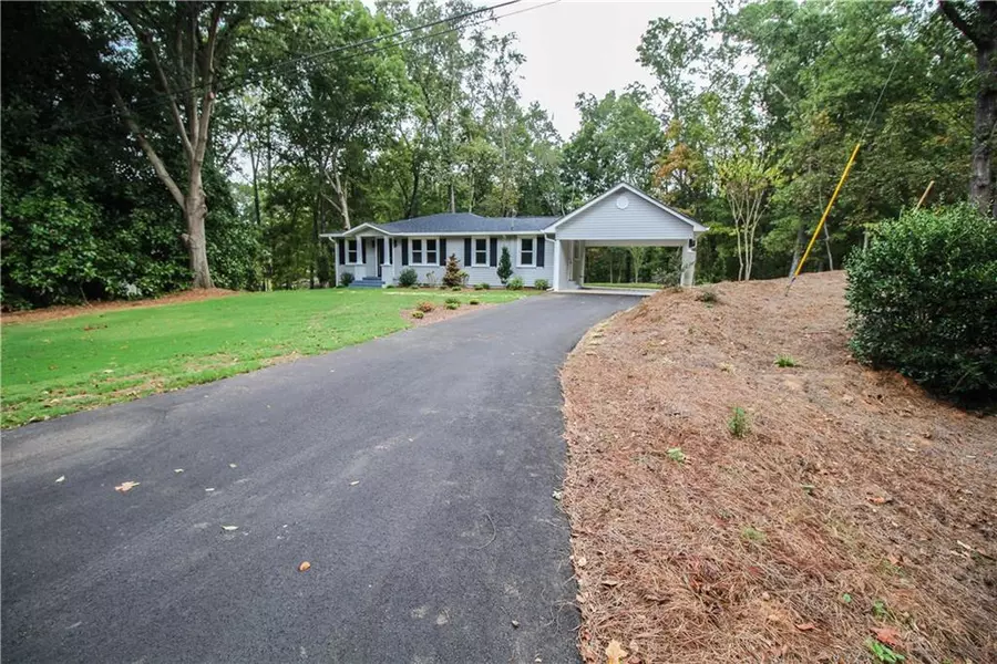 3190 Haynes DR, Gainesville, GA 30506